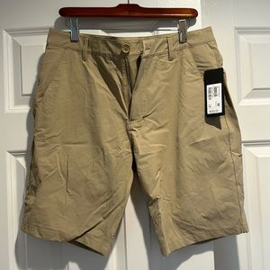 Oakley men’s tan shorts size 32